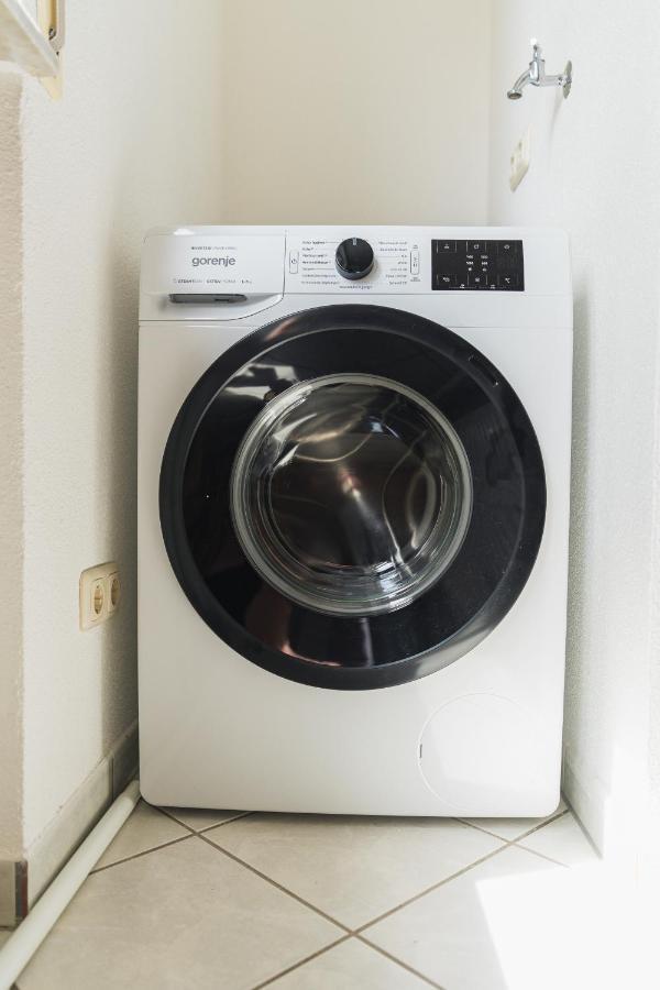 Appartment In Den Weinbergen Bei Mainz - Mit 2X Doppelzimmern, 1X Grosses Wohnzimmer, Bad & Kueche シュターデッケン＝エルスハイム エクステリア 写真